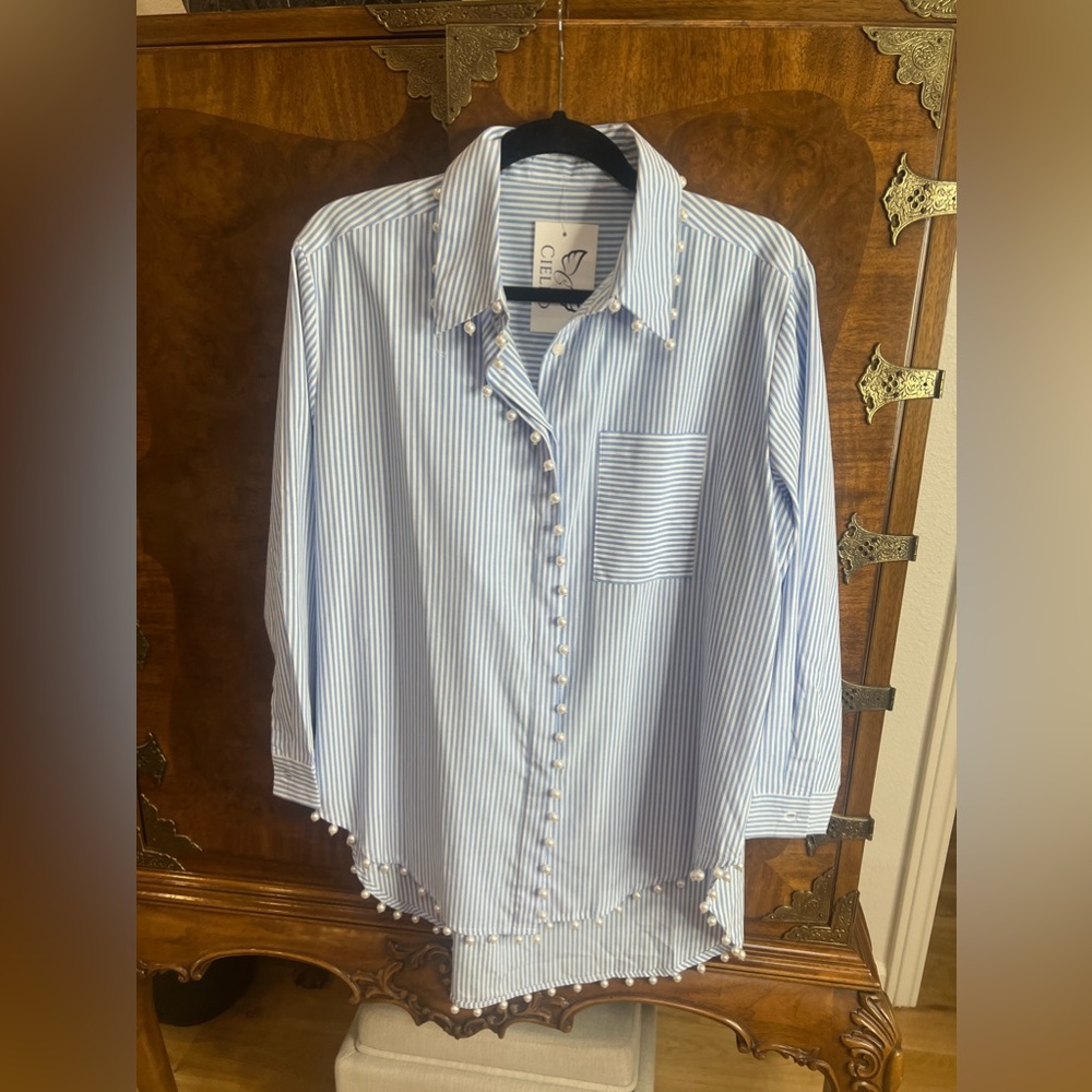 Women’s Boutique Pearl Top